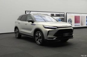 干净利落 北京汽车BEIJING-X7正式亮相