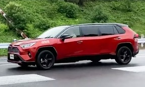 丰田RAV4改装成豪华轿车