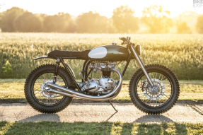 非常清醒的凯旋Bonneville T120