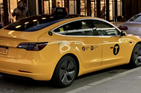 特斯拉Model 3变身纽约黄色出租车