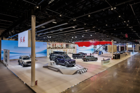 “提质・焕新”为用户造好车，红旗品牌全域进阶谱写高质量发展新华章